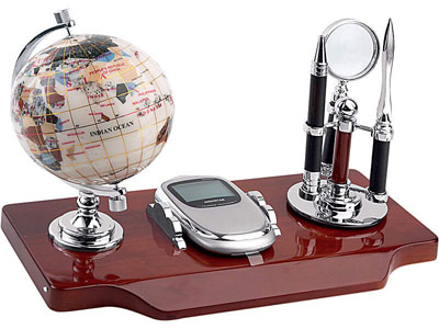 Настольный прибор «Маврикий»: глобус, часы-калькулятор, ручка, лупа, нож для бумаги