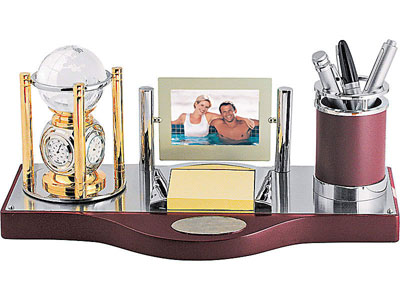 Настольный прибор «Магеллан»: часы, термометр, гигрометр, бумажный блок, рамка для  фотографии, стакан под ручки