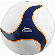 Футбольный мяч Slazenger