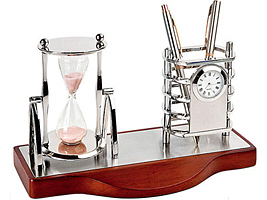 Настольный прибор Цюрих: подставка под ручки с часами, песочные часы